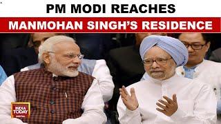 PM Modi Reaches DR. Manmohan Singh's Residence |  EX-PM Manmohan Singh | India Today