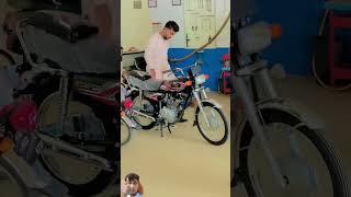 New honda lay liya direct wheelling jani champ 46 shah nawaz 46 pak 1 #stunt #jani #bikestunts