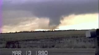 Grand Island, Nebraska Tornado 3-13-1990 ( Video 2 )