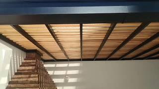 Pérgola hierro deck y policarbonato alveolar