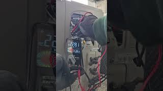 멀티 테스트기로 에어컨 실외기 전압 측정 #에어컨수리