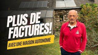 Il ne paie plus de factures depuis plus de 40 ans grâce a sa maison autonome!