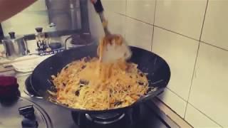 FRIED BEE HOON SINGAPORE STYLE (星洲炒米粉)