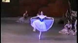 Uliana Lopatkina - Giselle I act variation