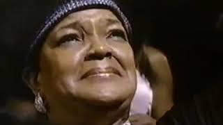 Yolanda Adams Sings Tribute To Shirley Caesar (2004)