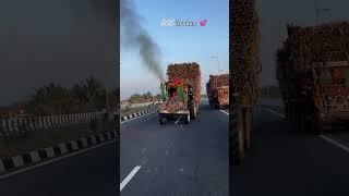 Mahindra Arjun 605 DI Tractor with heavy loaded Trolley