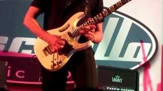 Steve Vai Alien secrets guitar masterclass Spinea (VE) 2/05/14 video 1