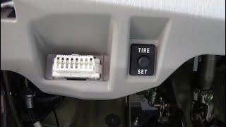 2007 Toyota Highlander Low Tire Light Reset #Toyota #Highlander #TubeJim101