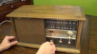 Introducing the 1965 RCA Victor AM/FM Radio - RHC49S Pecan D