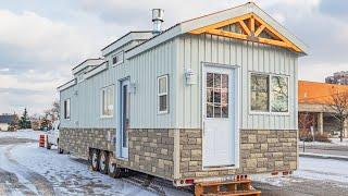 The MOST Beautiful Acorn Tiny Homes For Your Xmas