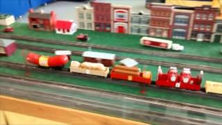 Ken's S Gauge Oscar Mayer wiener train entertains the crowds, ACSG Tidewater Division