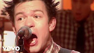 Sum 41 - Still Waiting (Official Music Video)