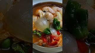 얼큰한 찹쌀경단과   떡국 채수차에 끓였어요^^
