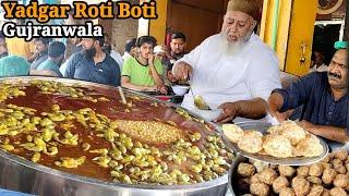 65 Years Old Yadgar Roti Boti Gujranwala Nashta Anda - Murgh Chanay Street Food Pakistan