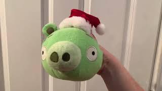 Green Piggy singing Deck the Halls!