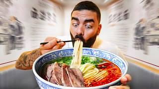 Italian Chef tries Chinese Hand-pulled Noodles for the First Time