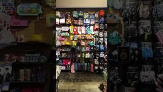 you know the vibes #hottopic #holidayshopping