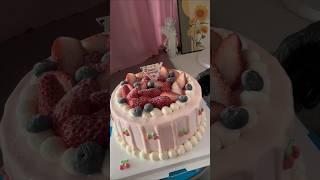 happy birthday strawberry | blue Berry cake , #cake #strawberry  #strawberrycake #blueberry
