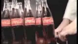 Подростки любящие Coca-Cola