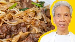   Dad's ADDICTIVE Beef Chow Fun (乾炒牛河)!