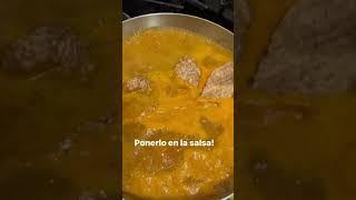 Chicharrón en salsa roja #mexicanfood #yummyfood #cocinandorico #ricofacilyrapido #fyp #viralvideo