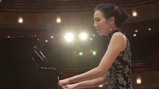 Libby Yu performs "LiuYang River" by Wang JianZhong