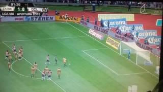 Gullit peña falla el penal (chivas vs pumas) liga mx 2016