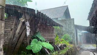 Heavy rain and thunderstorms in July||beautiful countryside in Indonesia||rain video