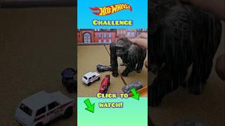 king Kong smashes Matchbox Honda "Hot wheels Island Survival CHALLENGE"