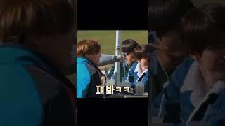 [방탄소년단] 형아들 귀여움 듬뿍 받는 정구기