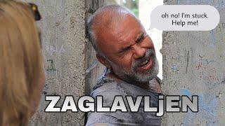 PROFESOR SE ZAGLAVIO U SPOMENIKU! [nIjE kLiKBeJt]