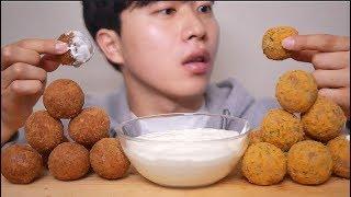 왜이렇게 맛있지....!  BHC달콤바삭치즈볼 뿌링치즈볼 먹방ㆍASMR Sweet Cheese ball yogurt sauce Mukbang Eating