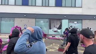 What's causing the anti-immigration riots in the UK? | REUTERS