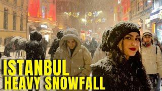 In Ramadan?! Heavy Snowfall Istanbul Night Istiklal Taksim Walking Tour