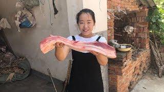 54元买一大块猪肉，儿媳做把子肉吃，配7个鸡蛋，公爹说肉块有点大