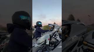 BMW S1K VS SUZUKI 1000R WHEELIE CONTEST !