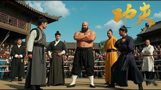 Kung Fu movie: The Russian strongman is too arrogant, Chinese Kung Fu masters challenge him