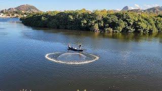 A CURVA FATAL PARA PESCA DA TAINHA DE TARRAFA  ! pescaria com tarrrafa.