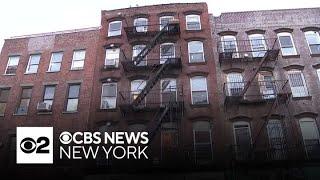 Man falls 3 stories to his death from Brooklyn fire escape