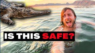 I SWAM WITH CROCODILES IN WESTERN AUSTRALIA (Lake Argyle travel video)