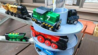 BRIO Train  Have fun with your friends on the handmade course!