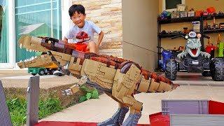 [30분] 예준이의 자동차 장난감 조립놀이 공룡 포크레인 트럭놀이 Car Toy Assembly with Excavator Truck
