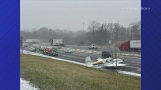 Small plane lands on NYS thruway in Albany