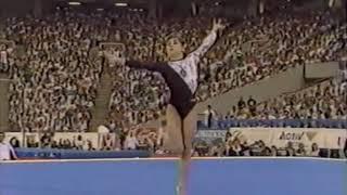 Oksana Chusovitina WINS world floor exercise GOLD in a spectacular tumbling tie!