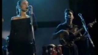 Sade Live 1st ever TV performance of Mr Wrong '83 ft Paul Cooke on drums