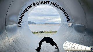 Top Poses for Stunning Megaphone Photos: Creative Guide