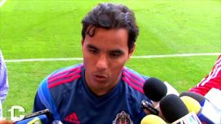 Omar Bravo ignora a Cuauhtémoc Blanco