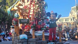 11/22/2024: Disneyland Park - A Christmas Fantasy Parade (Day)