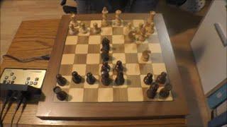 CXG Sphinx 40 vs. Chess Genius Ex Genius Endspiel King