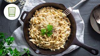 Cremige Käsespätzle aus der Pfanne | Chefkoch